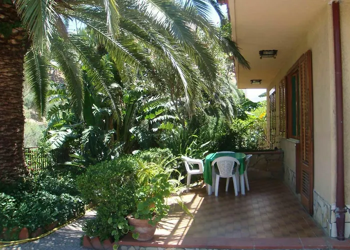 Center Close Sea Veiw Apartmán